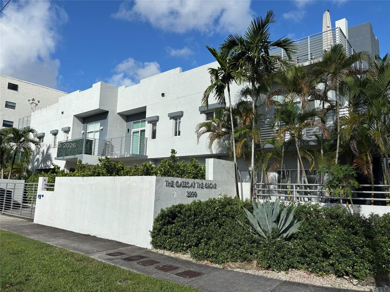 Efficiency at 3299 Bird Ave # 5, Miami FL 33133