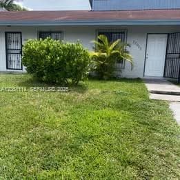 Townhouse at 28008 SW 140th Ct, Homestead FL 33033