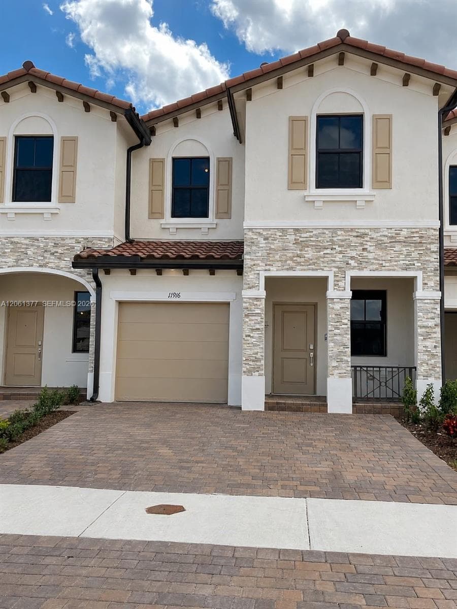 Townhouse at 11916 SW 246th Ln, Homestead FL 33032