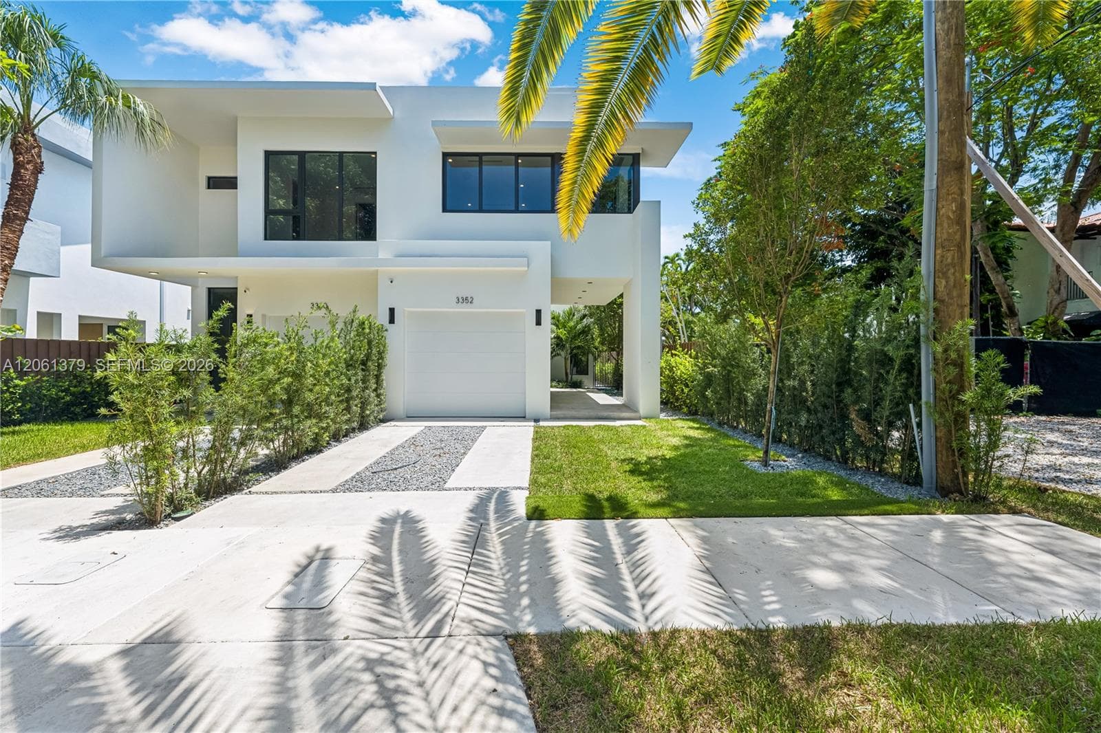 Townhouse at 3352 SW 28th Ter, Miami FL 33133