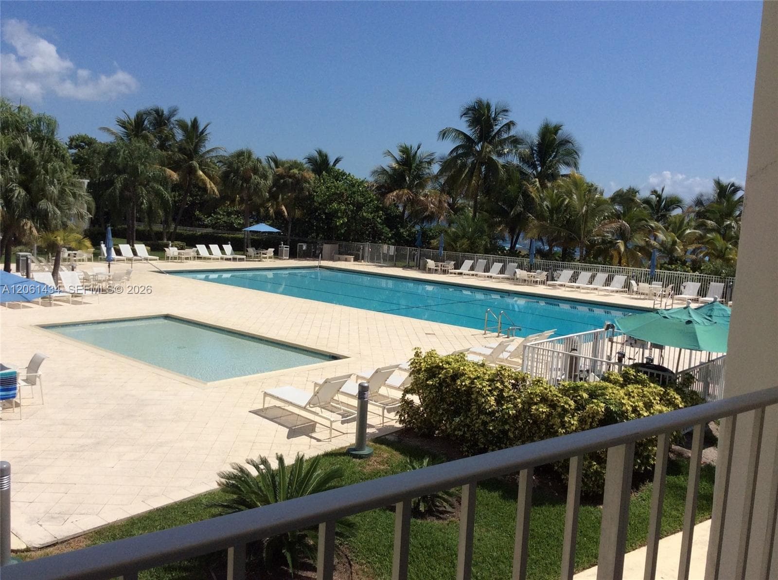 Condominium at 881 Ocean Dr, Key Biscayne FL 33149
