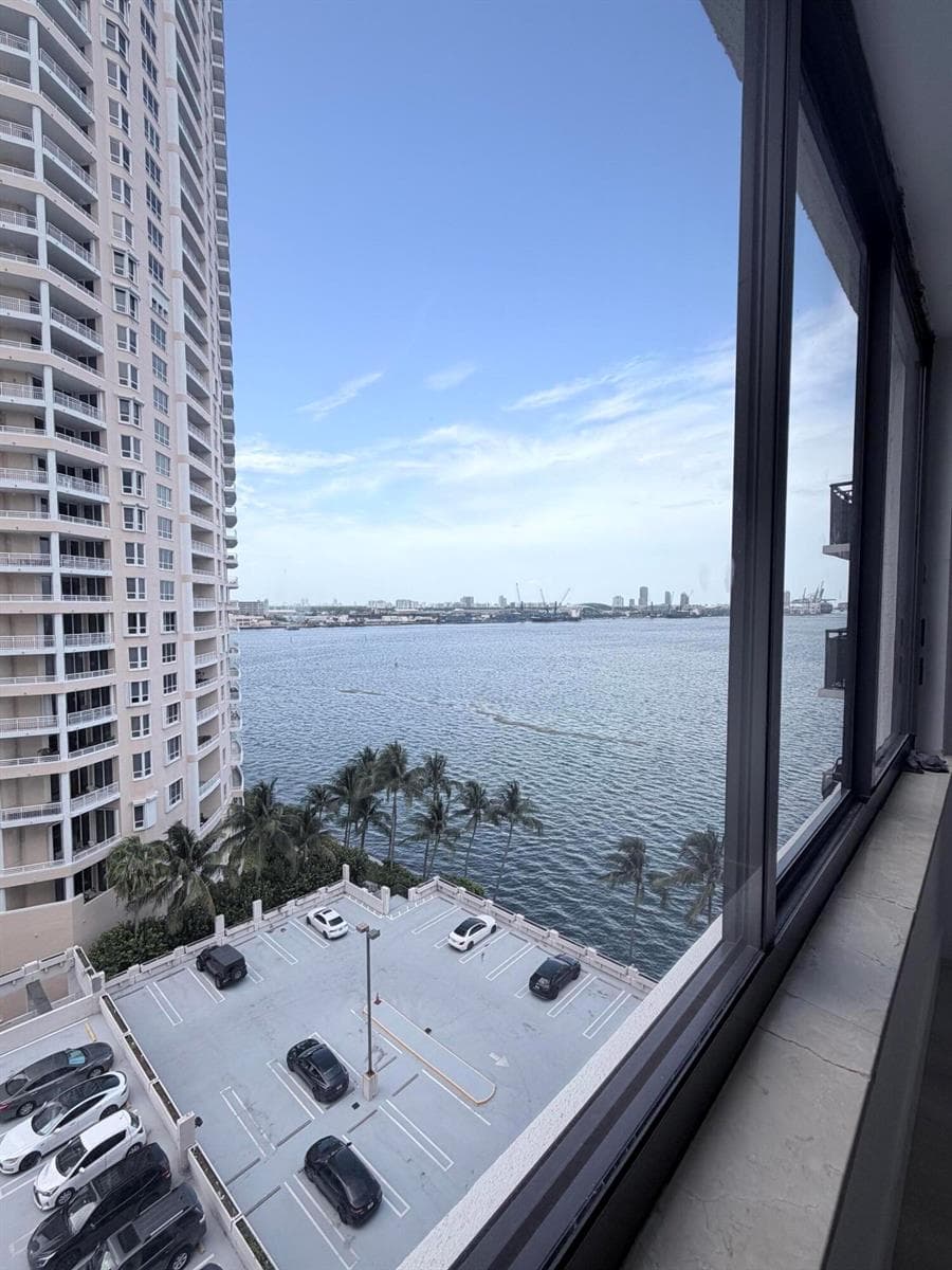Condominium at 540 Brickell Key Drive # 1224, Miami FL 33131