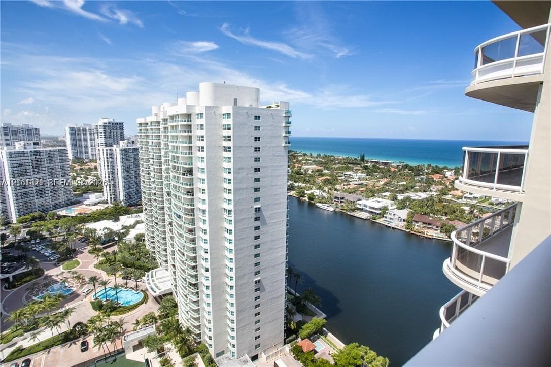 Condominium at 20191 E Country Club Dr # 2703, Aventura FL 33180