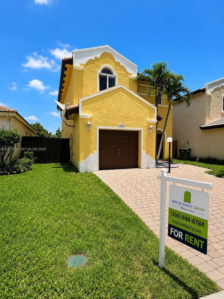 Townhouse at 2603 NE 41st Cir # 2603, Homestead FL 33033