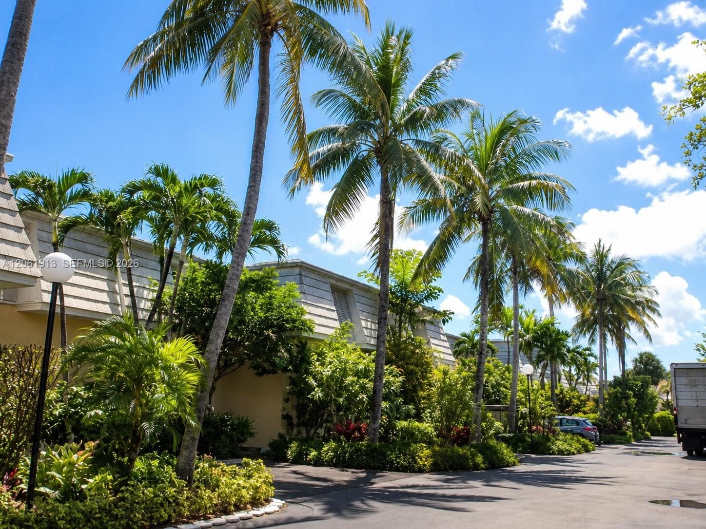 Townhouse at 224 Sea View Dr # 104, Key Biscayne FL 33149