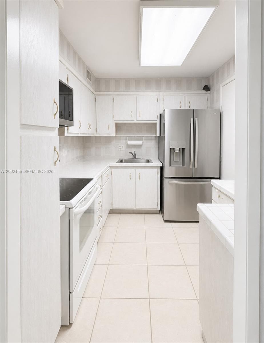 Condominium at 2841 NE 163rd St # 606, North Miami Beach FL 33160