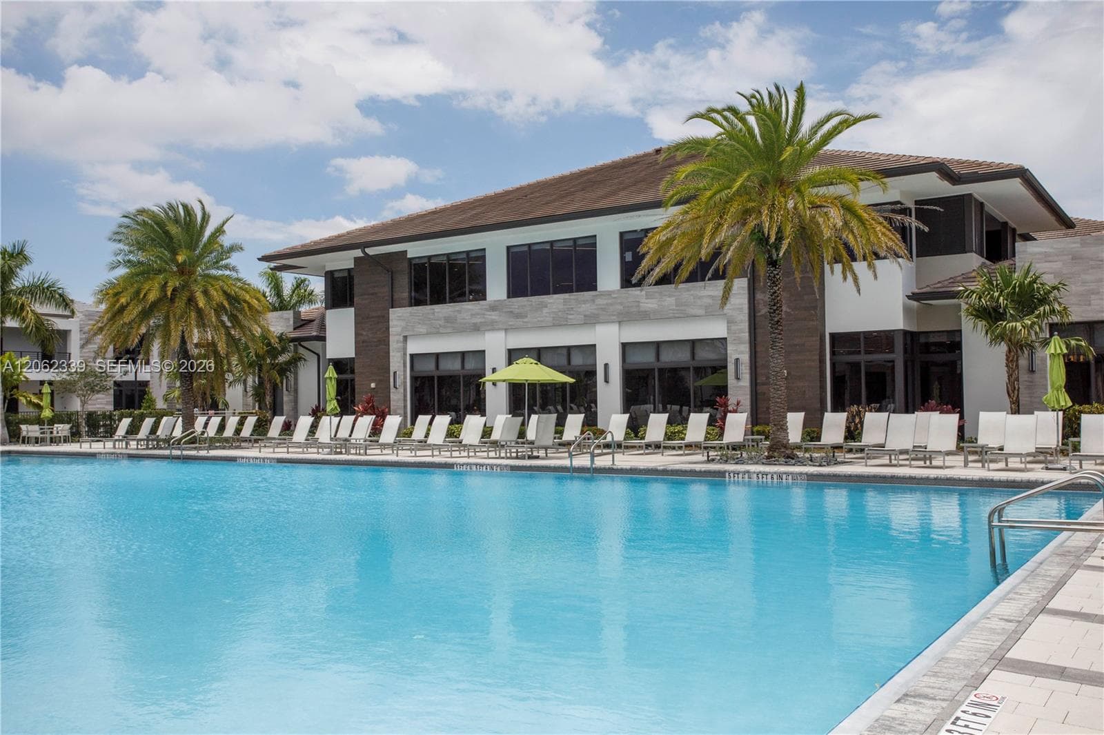 Condominium at 8001 NW 41st St # 106, Doral FL 33166