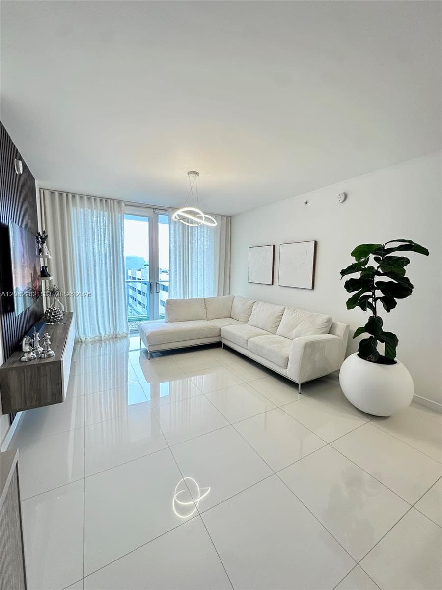Condominium at 7825 NW 107th Ave # 619, Doral FL 33178