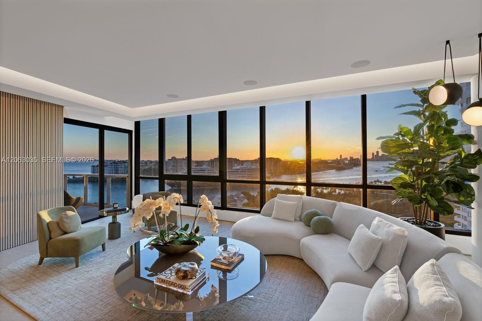 Condominium at 100 S Pointe Dr, Miami Beach FL 33139