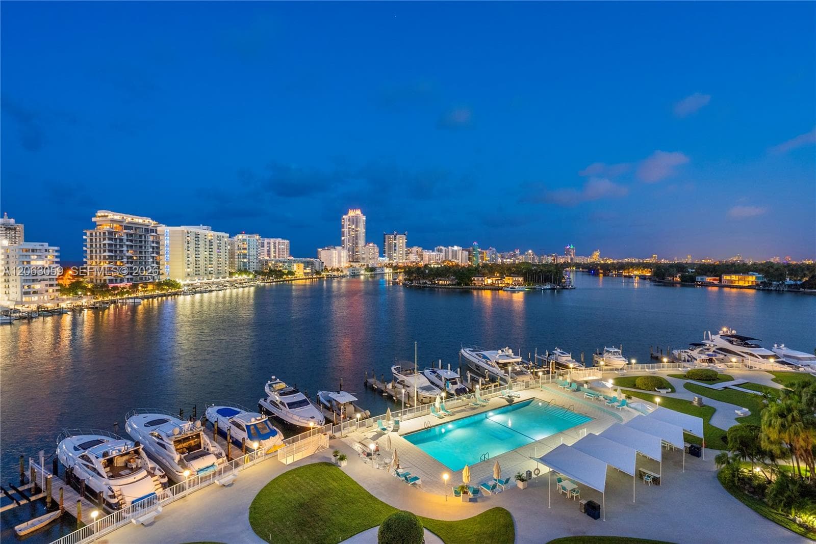 Condominium at 900 Bay Dr, Miami Beach FL 33141