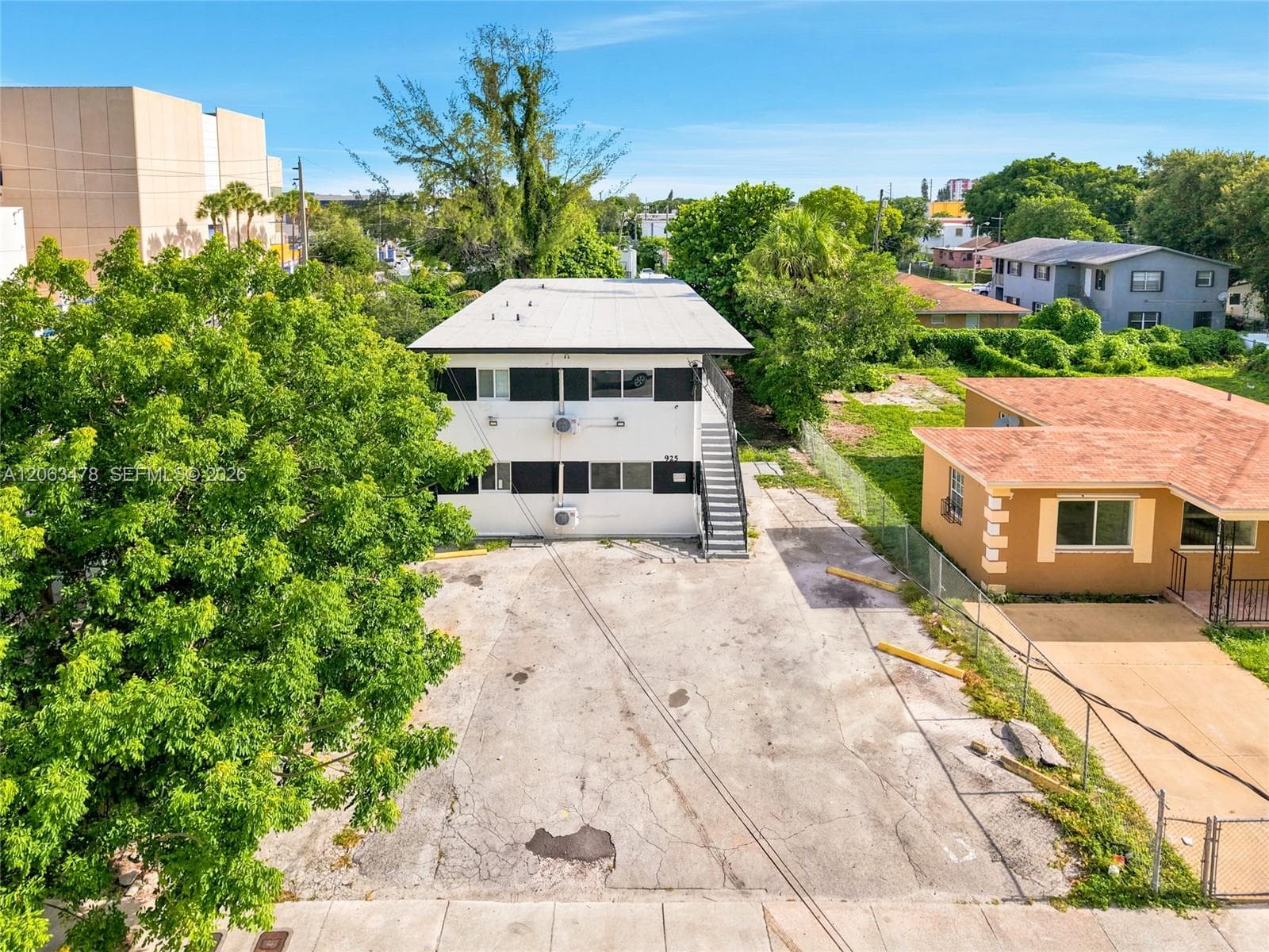 Townhouse at 925 NW 69th St # 2, Miami FL 33150