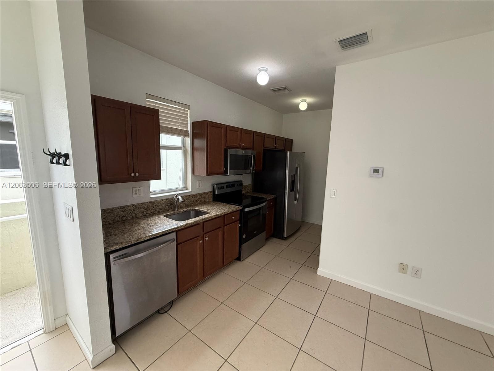 Efficiency at 9465 SW 171st Ct, Miami FL 33196