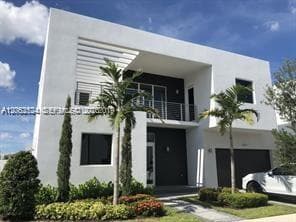 Single Family Residence at 10125 NW 75 terr, Miami FL 33178
