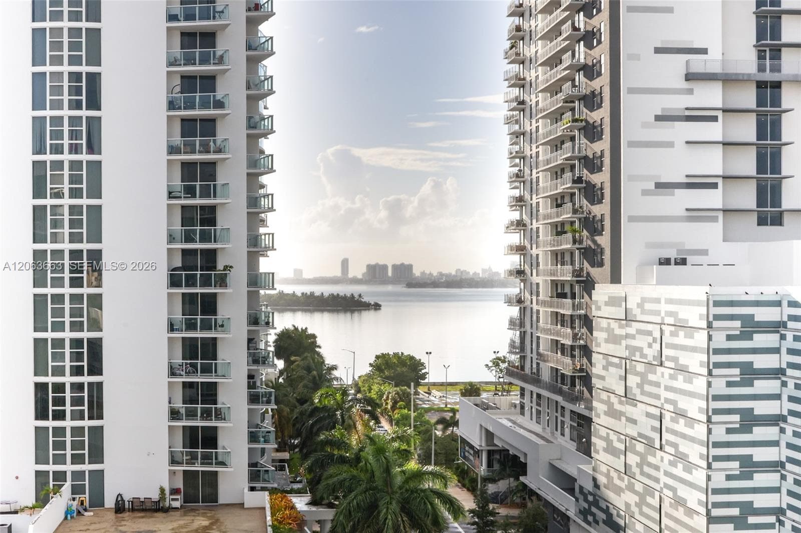 Condominium at 2200 NE 4th Ave # 802, Miami FL 33137