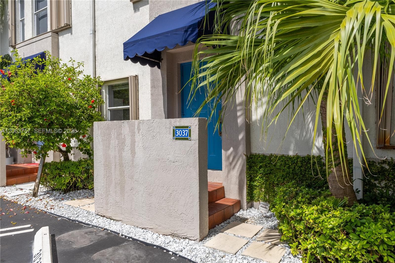 Townhouse at 3037 Center St # 2, Miami FL 33133