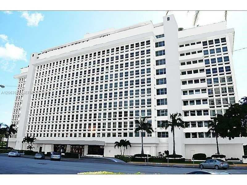 Condominium at 700 Biltmore Way # 215, Coral Gables FL 33134