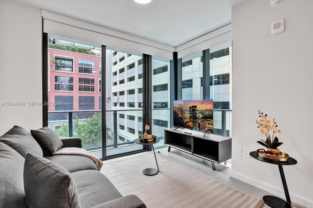 Condominium at 121 NE 5th St # 512B, Miami FL 33132