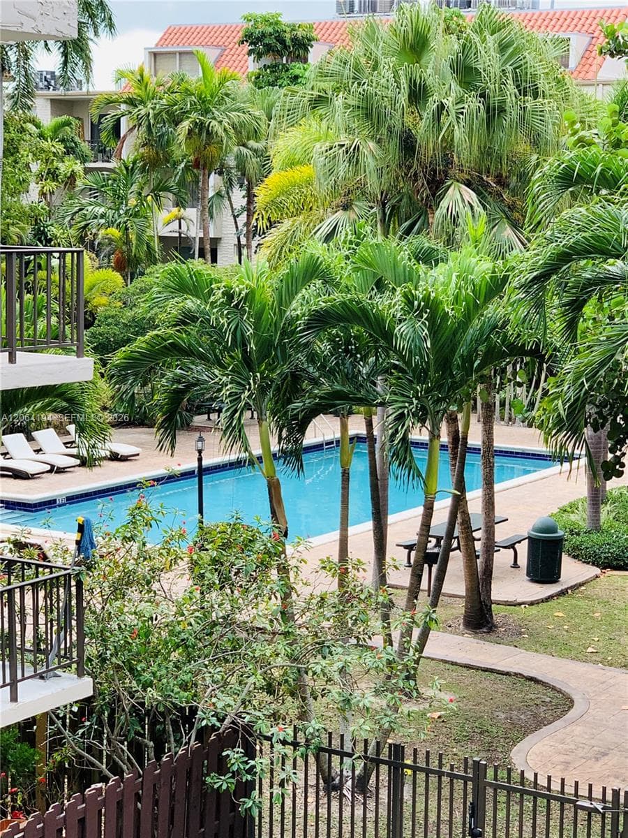 Condominium at 6900 N Kendall Dr # A304, Pinecrest FL 33156