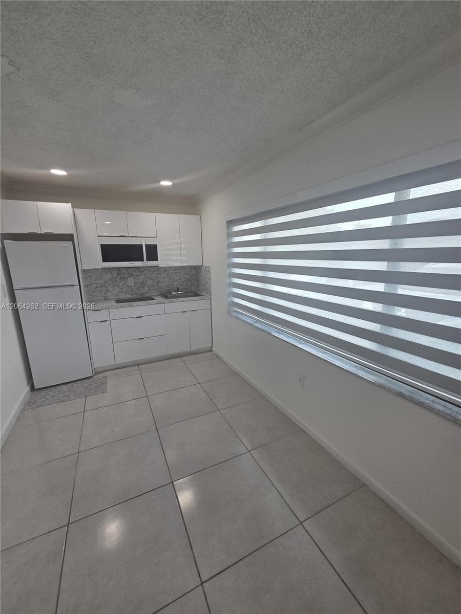 Efficiency at 1235 SW 136th Pl # 0, Miami FL 33184