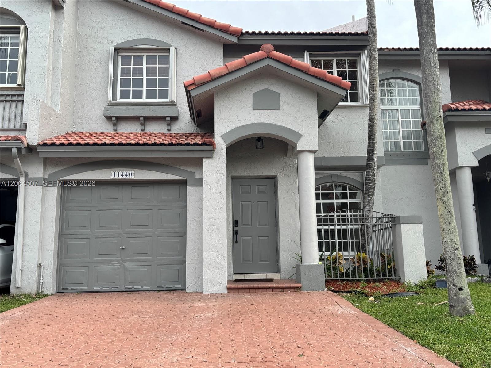 Townhouse at 11440 NW 50th Ter, Doral FL 33178