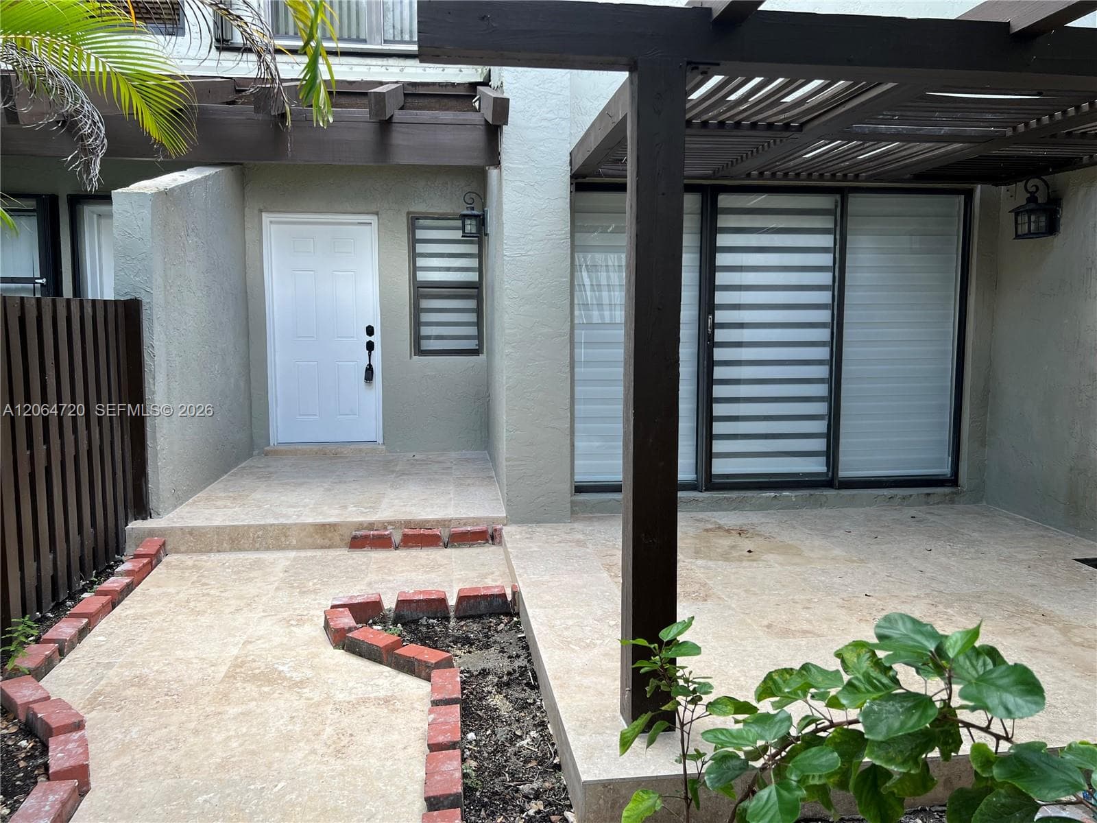 Townhouse at 9990 NW 9th St Cir # 102, Miami FL 33172