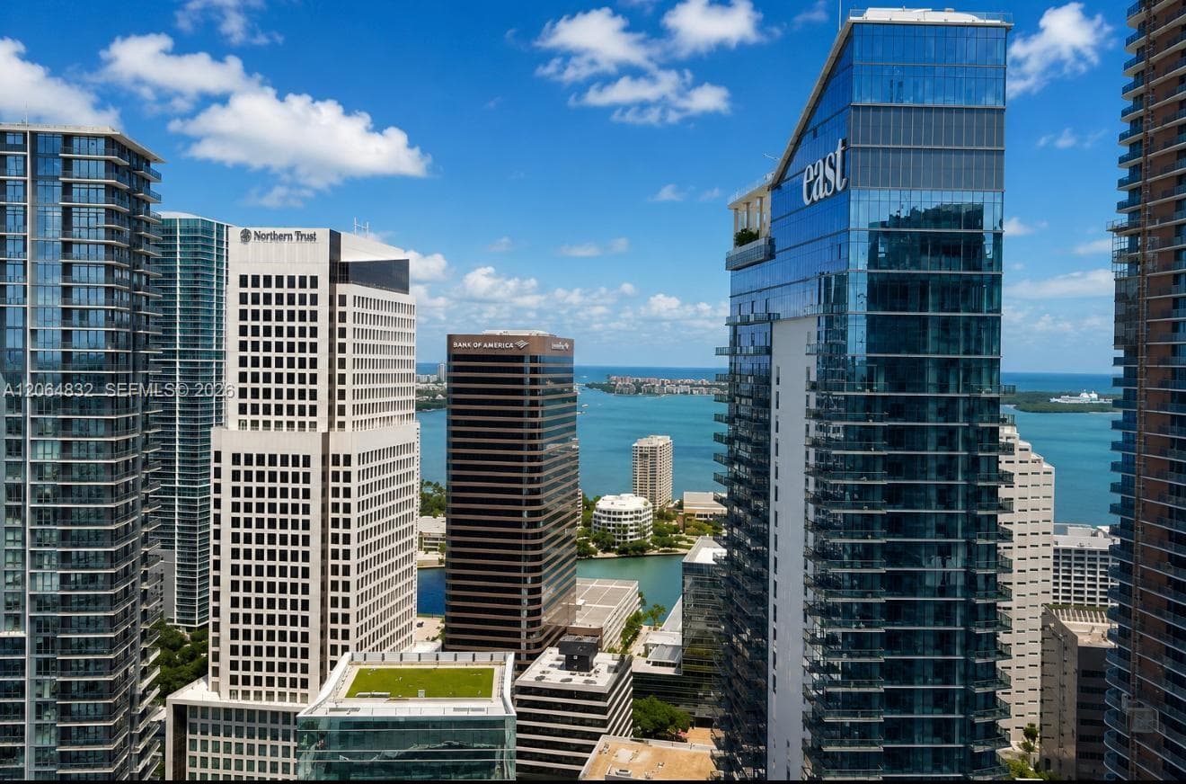 Condominium at 88 SW 7th St # 3709, Miami FL 33130