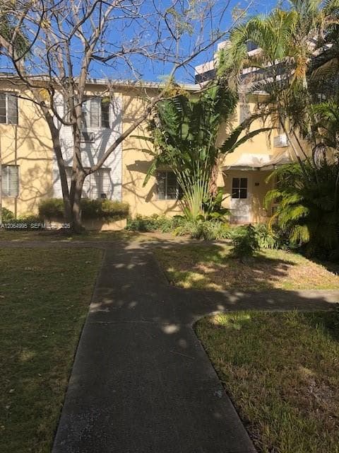 Apartment at 1010 E Ponce De Leon Blvd # 3, Coral Gables FL 33134