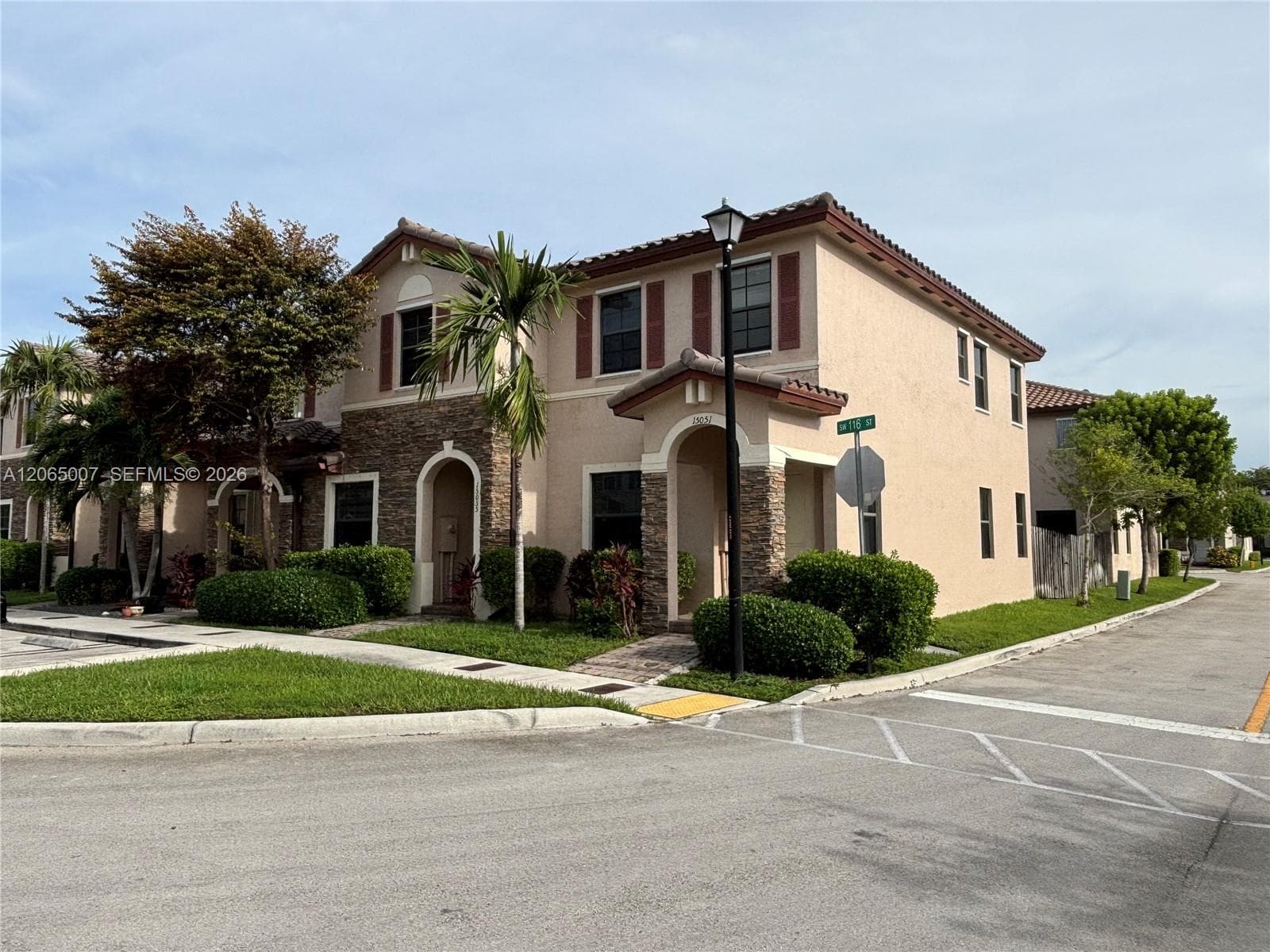 Townhouse at 15051 SW 116th St, Miami FL 33196