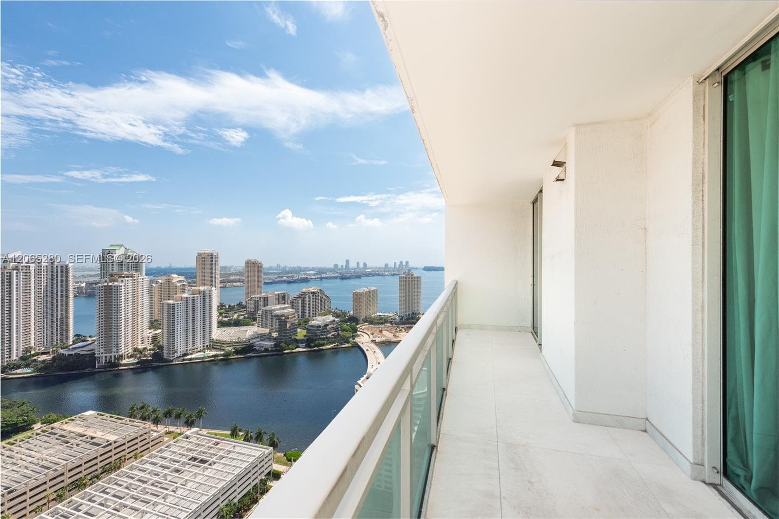 Condominium at 950 Brickell Bay Dr # 3904, Miami FL 33131