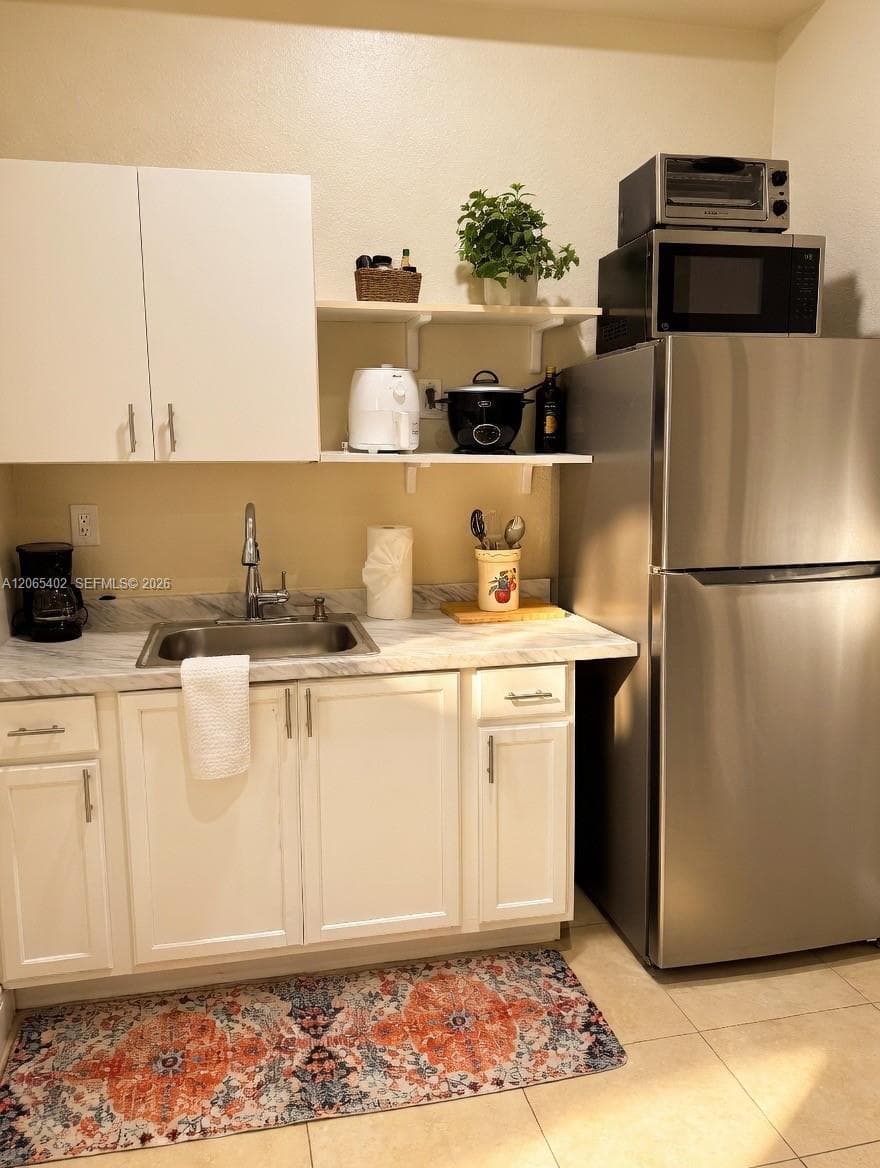 Efficiency at 15862 SW 140th St # 0, Miami FL 33196