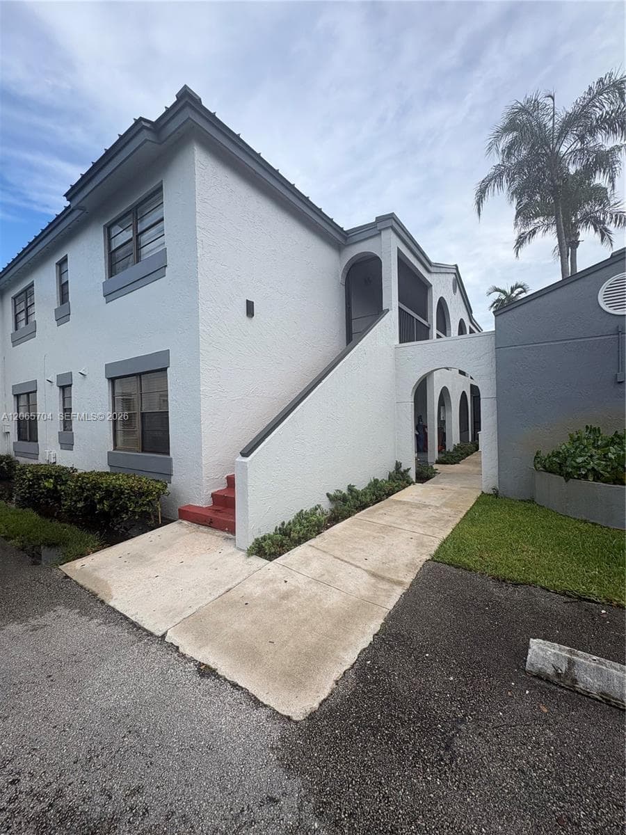Apartment at 18236 Mediterranean Blvd # 12, Hialeah FL 33015