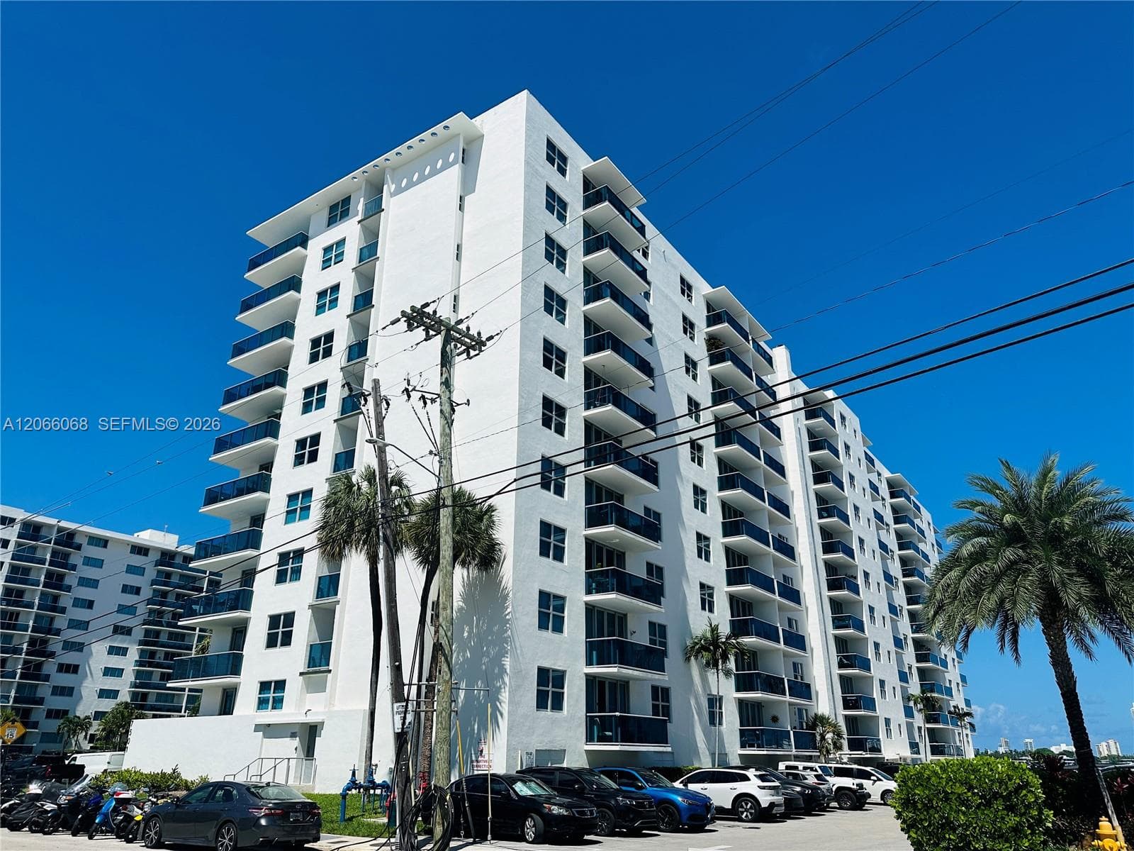 Condominium at 7501 E Treasure Dr # 3H, North Bay Village FL 33141