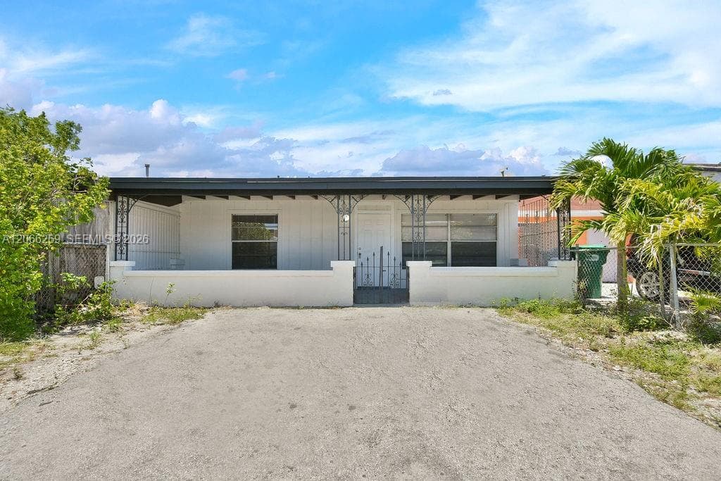 Apartment at 18947 NW 45th Ave # 1, Miami Gardens FL 33055
