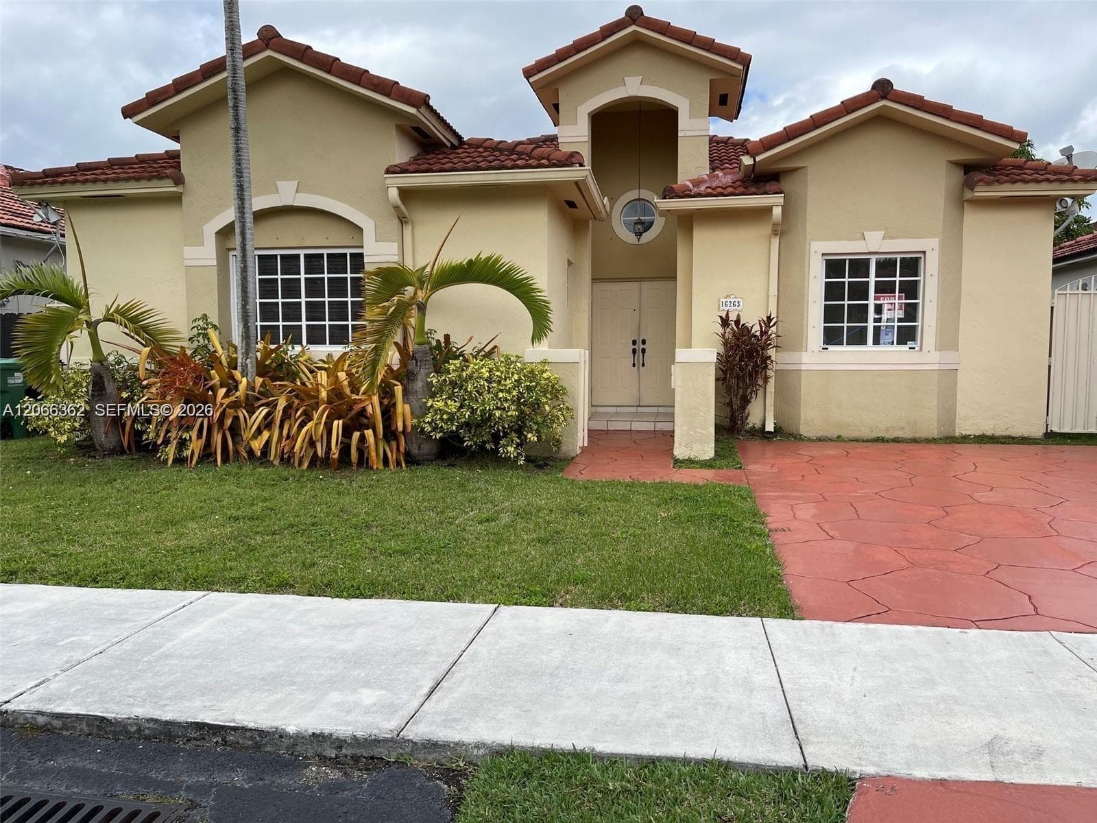 Single Family Residence at 16263 SW 55th Ter, Miami FL 33185