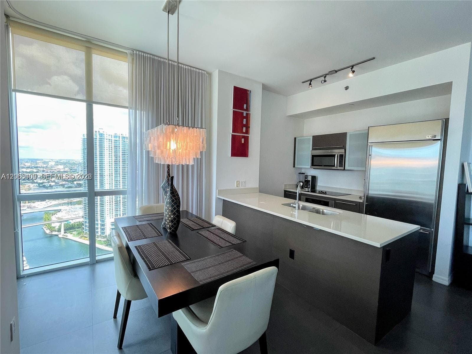 Condominium at 55 SE 6th St # 4102, Miami FL 33131