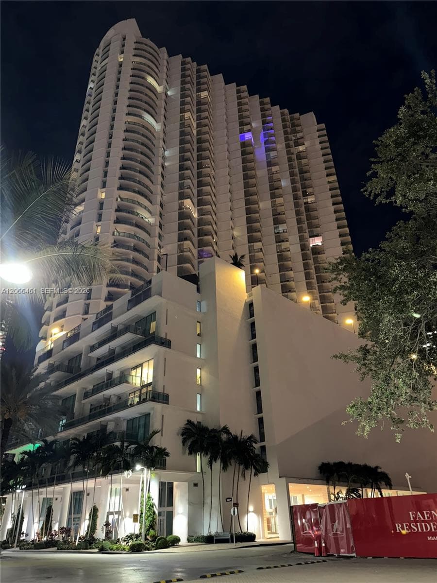Condominium at 350 S Miami Ave # 304, Miami FL 33130
