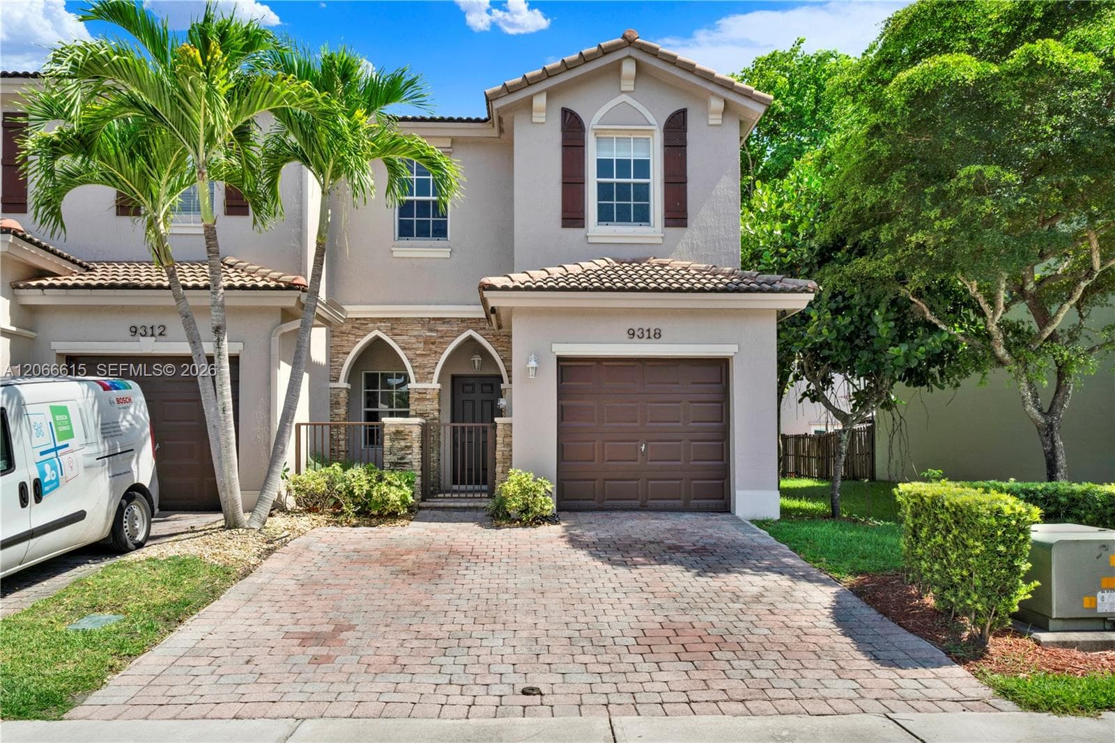 Townhouse at 9318 SW 220th St, Cutler Bay FL 33190