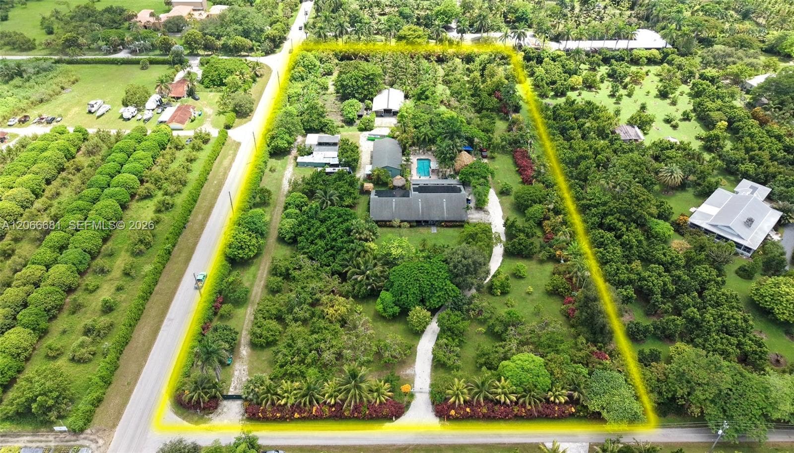 Single Family Residence at 15720 SW 258th St, Homestead FL 33031