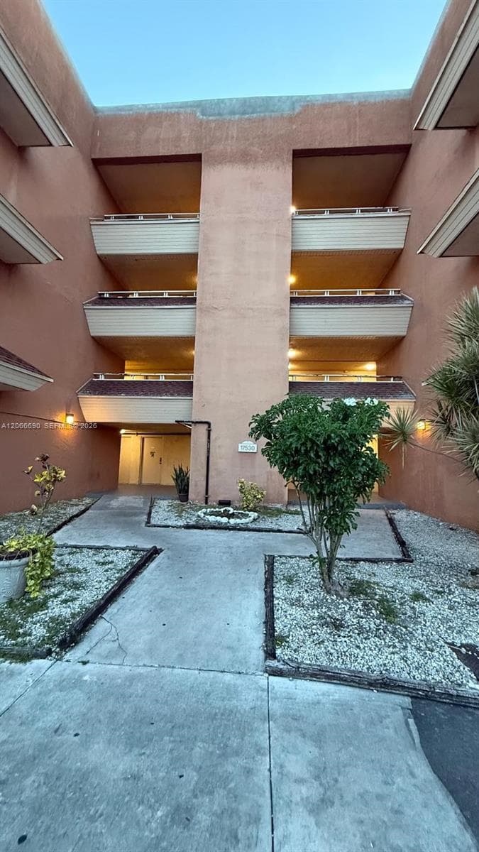 Condominium at 17530 NW 68th Ave # C3008, Hialeah FL 33015
