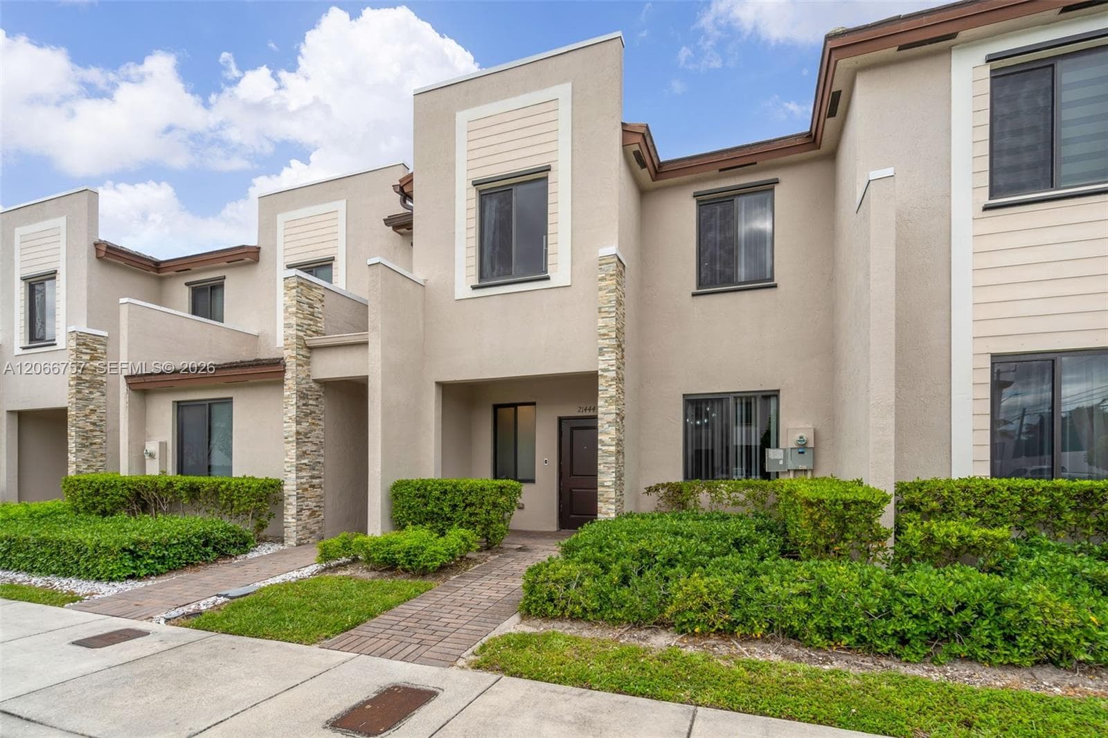 Townhouse at 21444 NE 2nd Path, Miami FL 33179