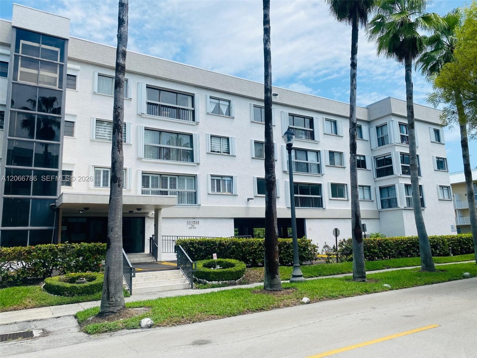 Condominium at 255 Galen Dr # 4L, Key Biscayne FL 33149