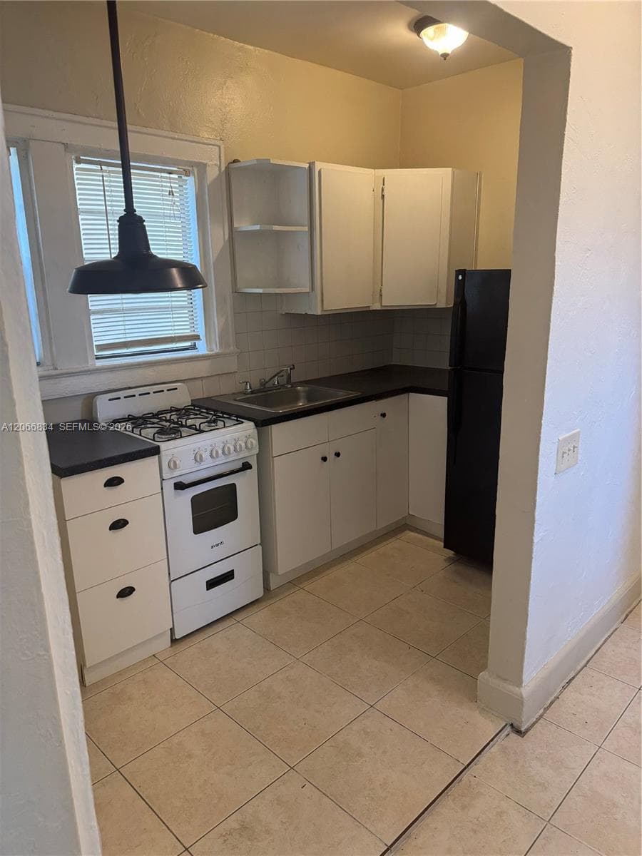 Multi Family at 670 W 46th St # 5, Miami Beach FL 33140