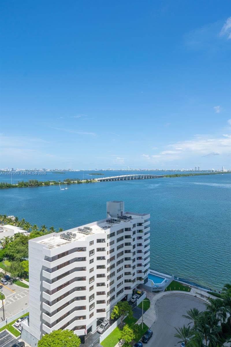 Condominium at 480 NE 30th St # 1701, Miami FL 33137