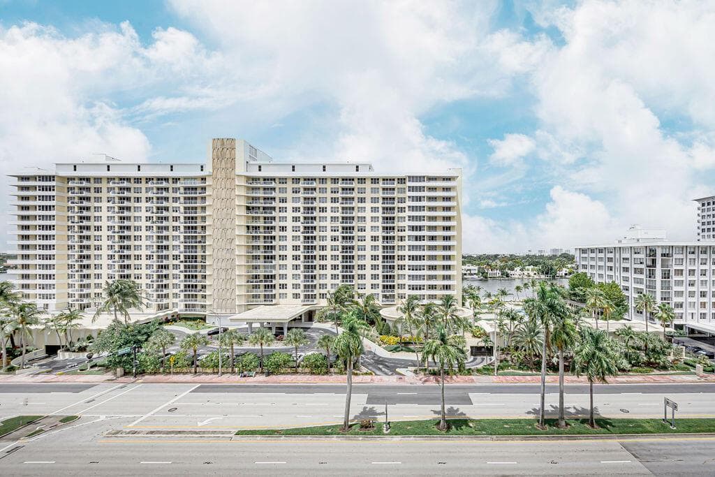Condominium at 5601 Collins Avenue # 816, Miami Beach FL 33140