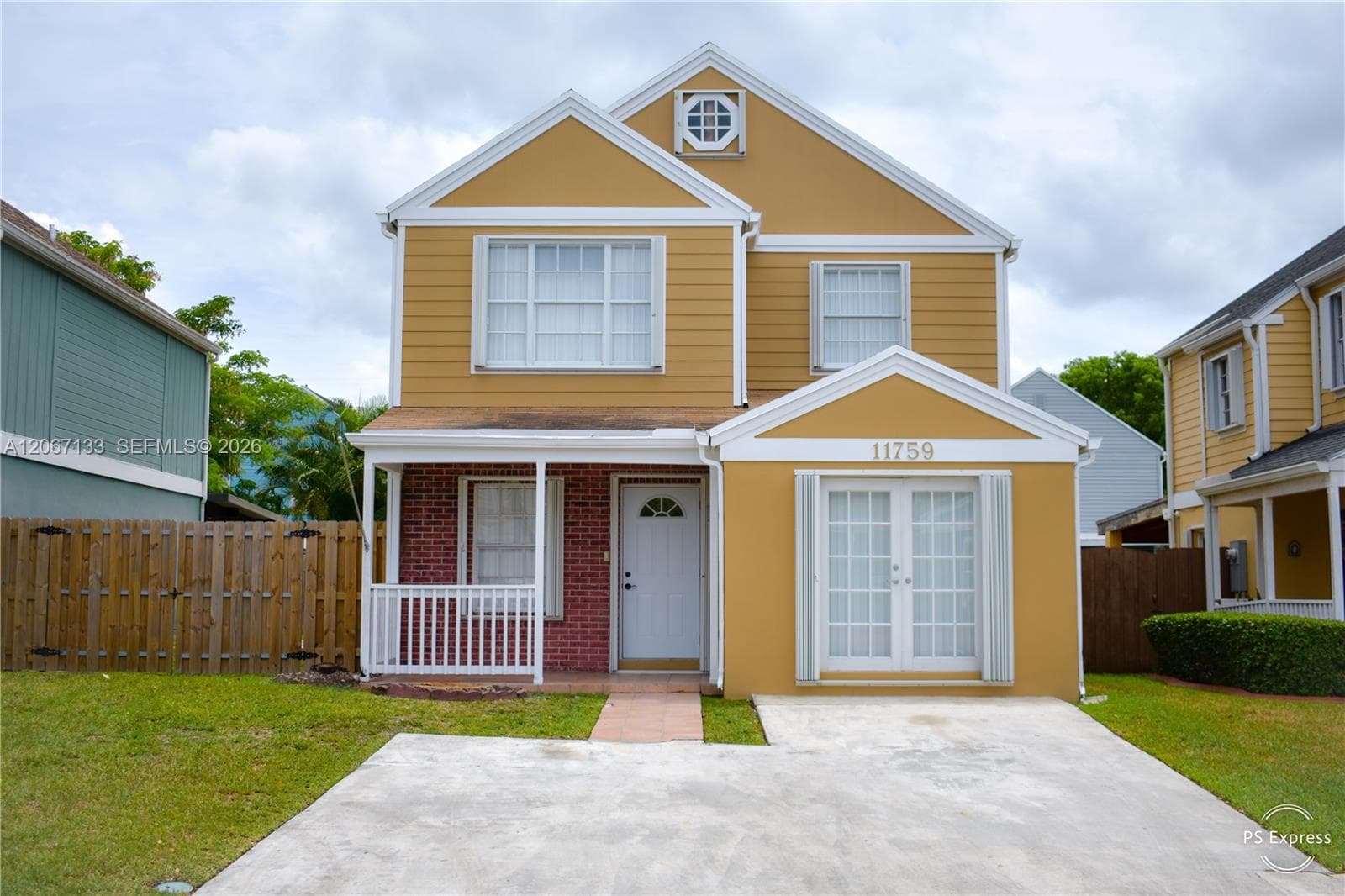 Single Family Residence at 11759 SW 117th Pl, Miami FL 33186