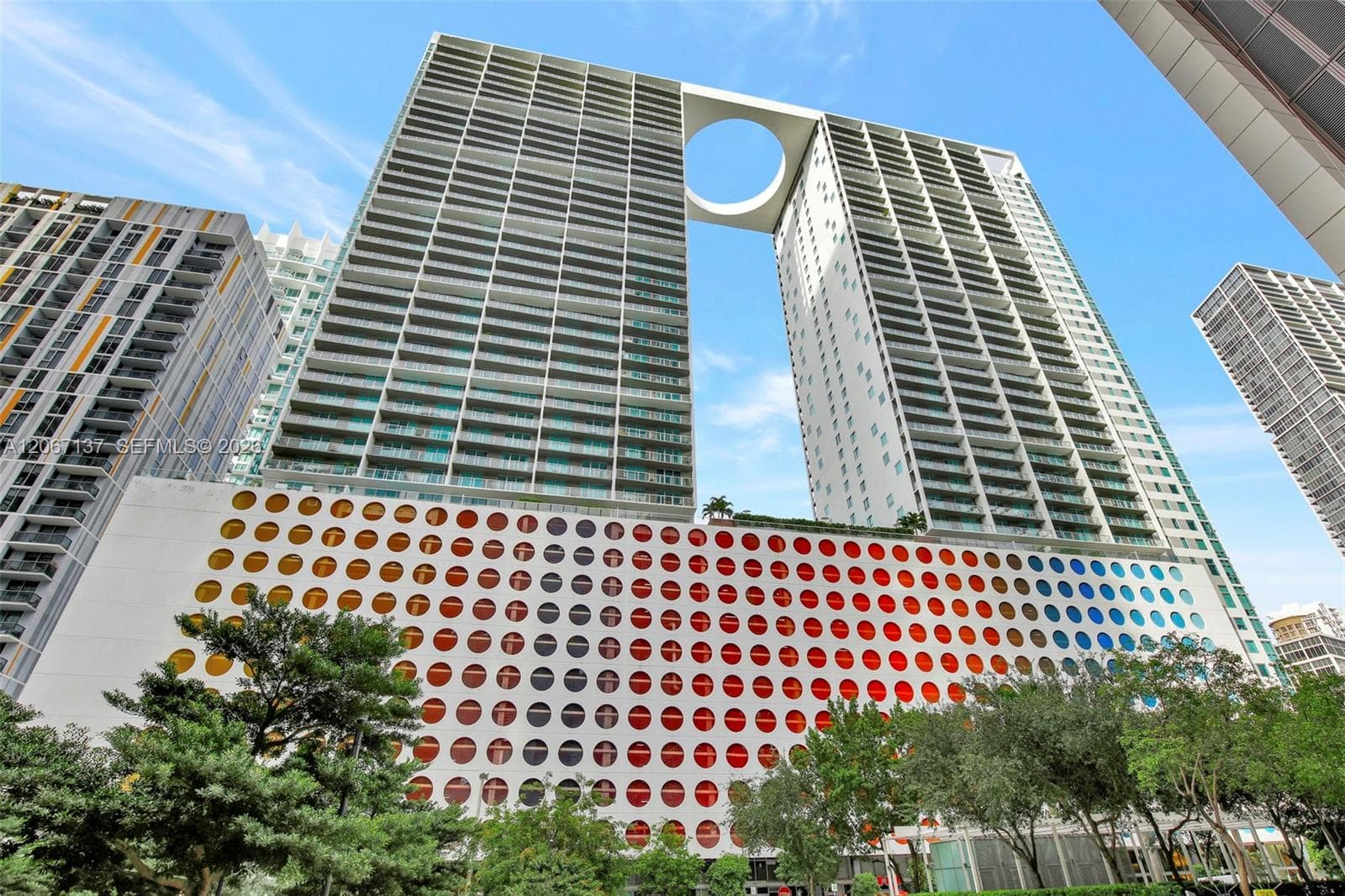 Condominium at 55 SE 6th St # 3802, Miami FL 33131