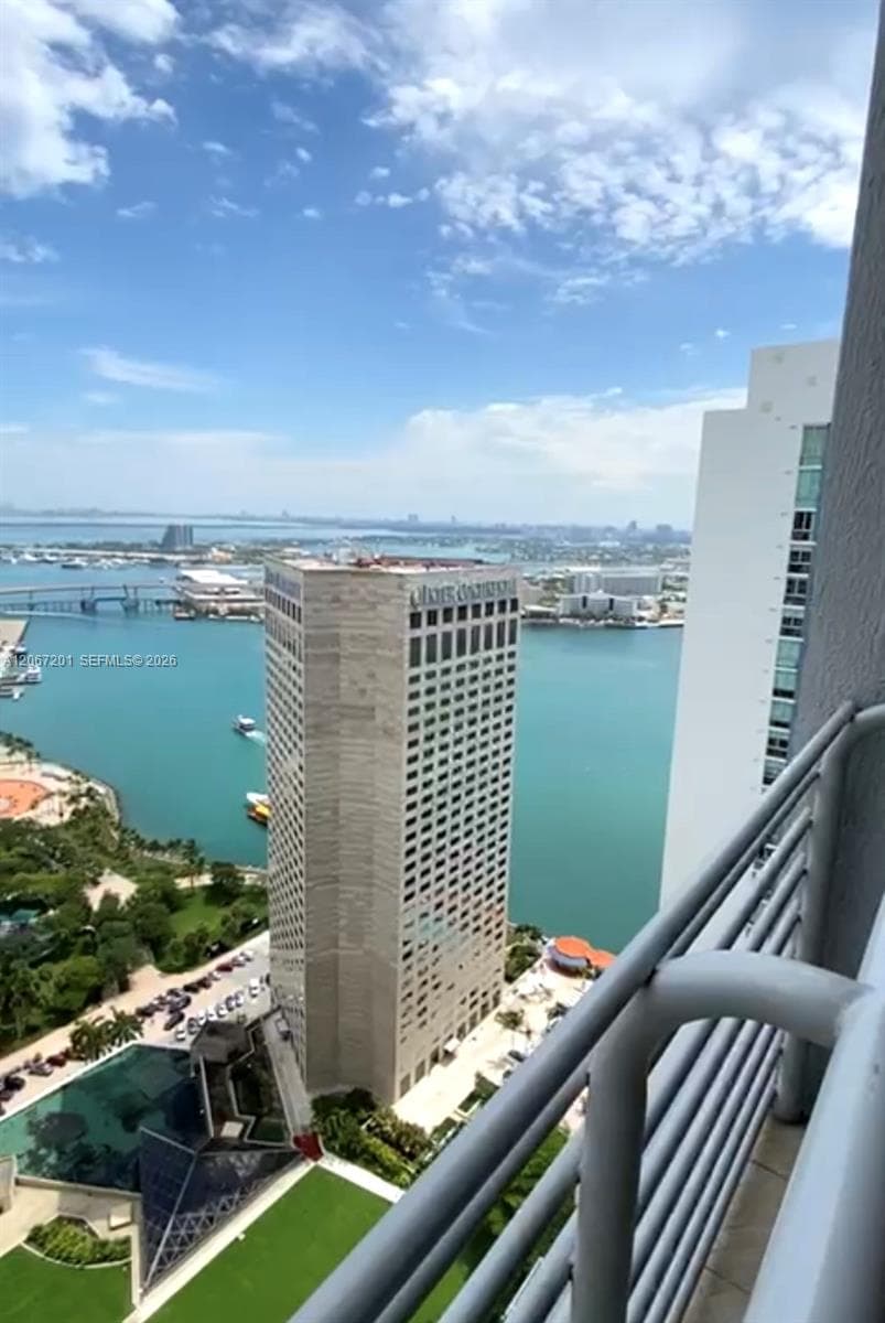 Condominium at 325 S Biscayne Blvd # 4214, Miami FL 33131