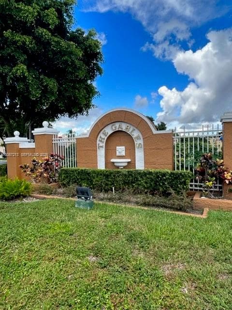 Townhouse at Miami, FL, 33126