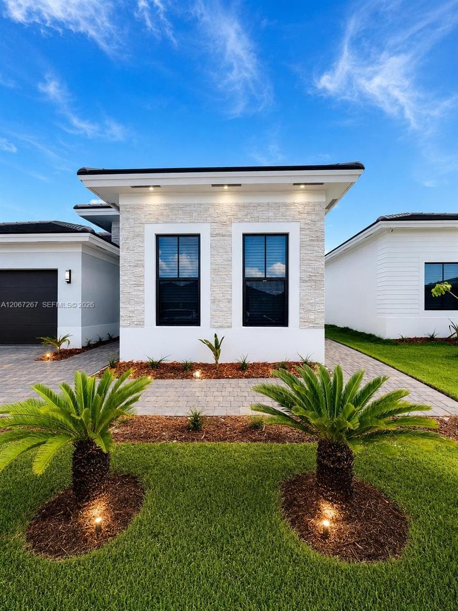 Apartment at 14602 SW 23th Ter, Miami FL 33175