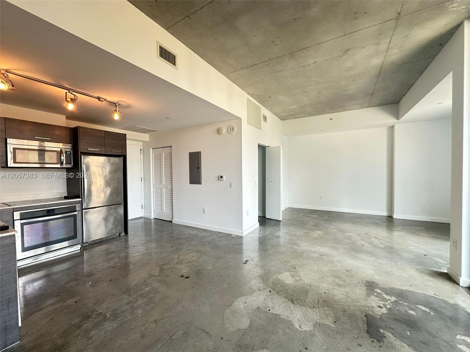 Apartment at 151 SE 1st St # 1505, Miami FL 33131